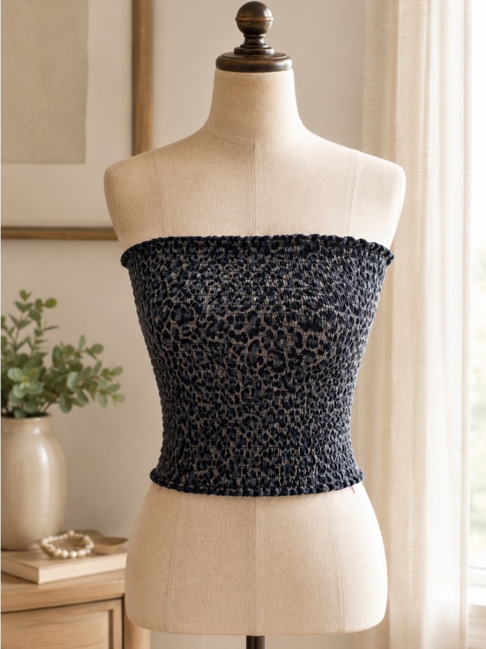 Zenana Leopard Smocked Tube Top Strapless Bandeau Crop Top Medium E158